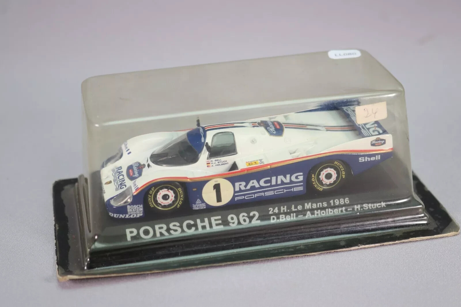 Porsche 962 miniature Del Prado à l'échelle 1/43 de prestige avec finitions de course