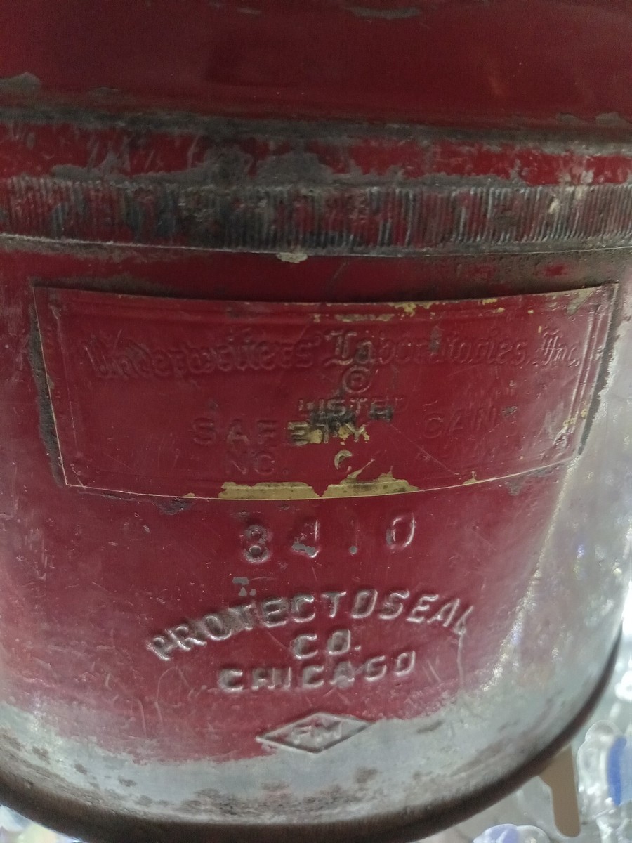 gasページ① Vintage Gallon 8410 Metal Gas Safety Can missing spout | eBay