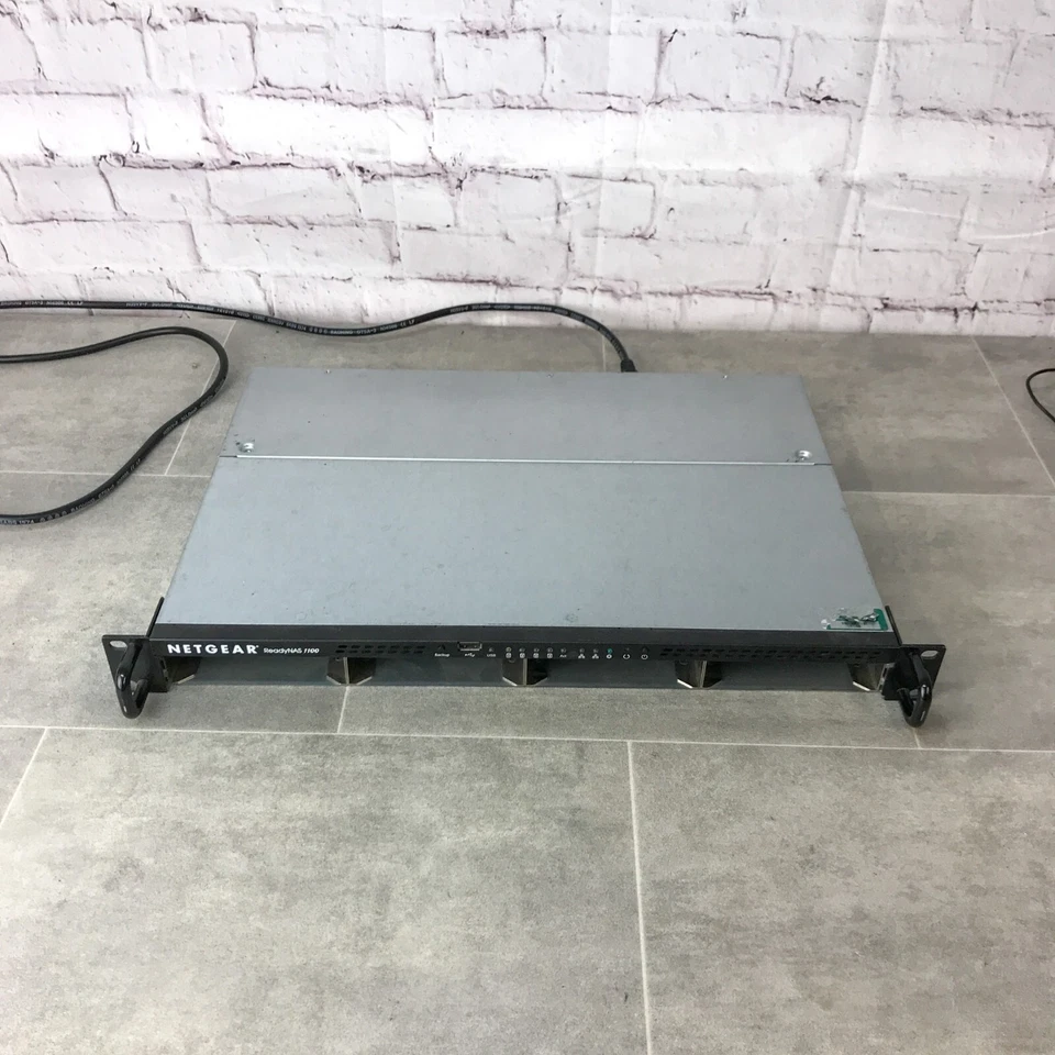 Netgear Readynas 1100 NAS - No Hard Drives Installed - No Trays - Image 4 of 4