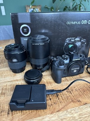 Olympus OM-D E-M1 Mark II mit zwei Objektiven 