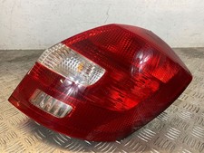 Skoda Fabia Mk2 (5J) 2009 Rechts R�ckleuchte Heckleuchte 5J6945096 DRK12300