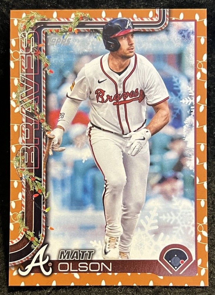 2025 Topps Holiday - Gold Lights Parallel - Matt Olson -  #H15 - Braves