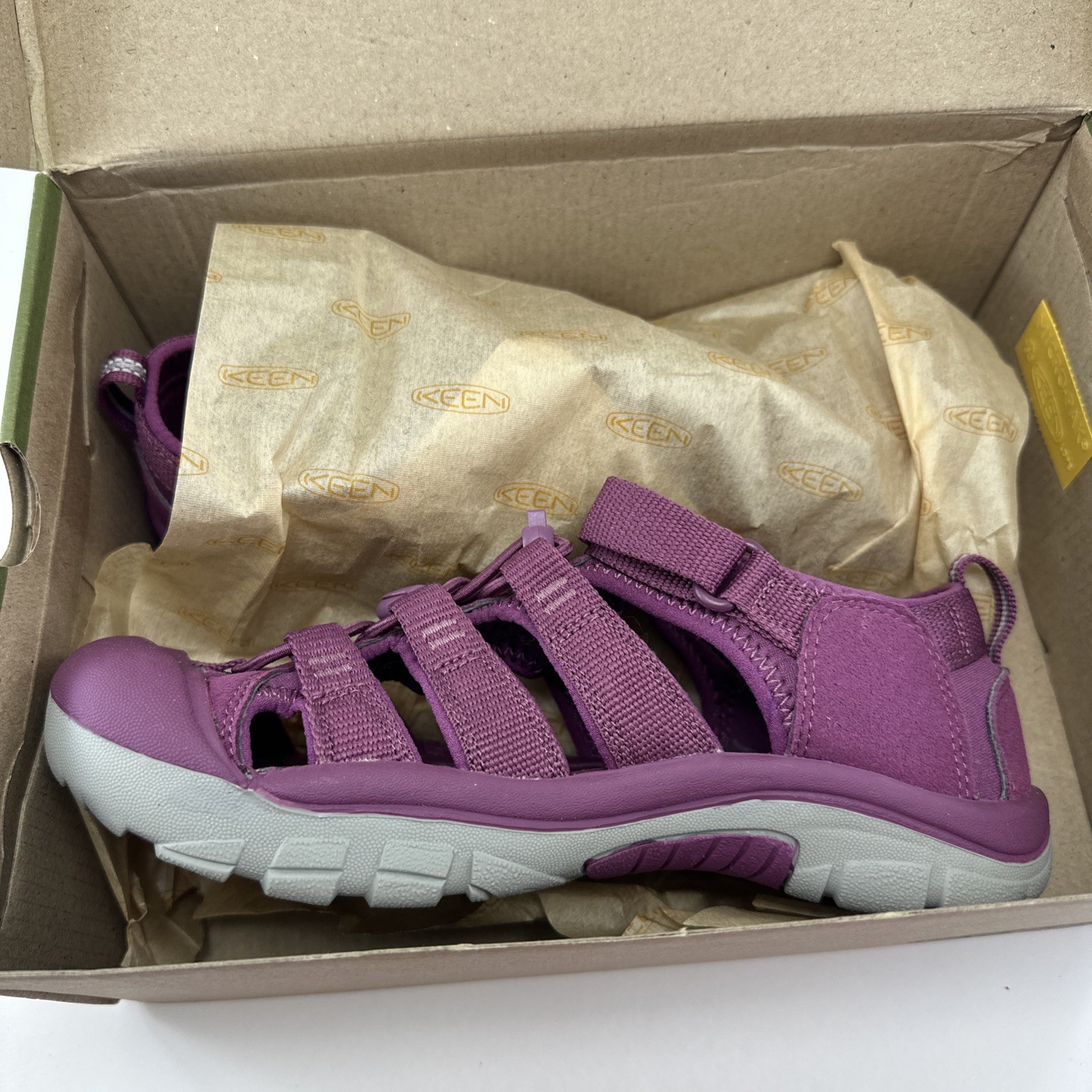 Sandali Keen YOUTH Newport H2 US 4 viola bacio d'uva nuovi con scatola