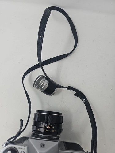 Honeywell Pentax H1a Super-Takumar 1:2/55MM Camera With Case - Picture 13 of 18