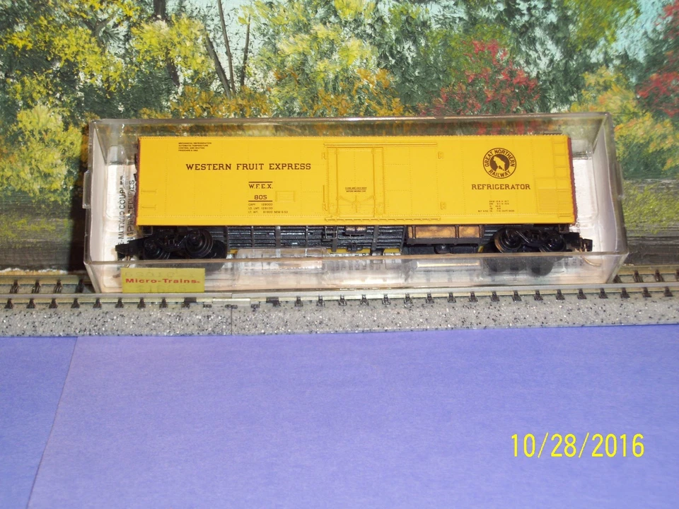  MICRO-TRAINS N SCALE #69010/1 50' 3 3/4" RIVET SIDE MECHANICAL REEFER WFE #805 - Image 3 of 3