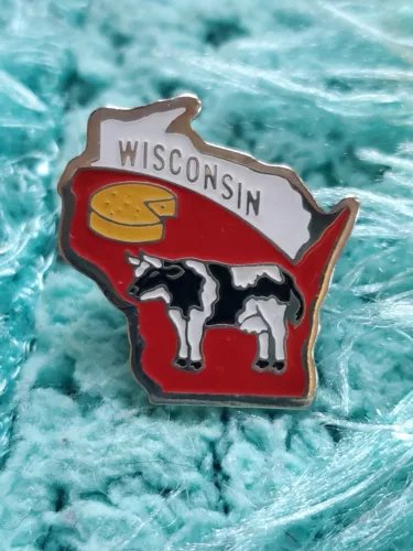 Wisconsin State metal Lapel Pin red silver tone dairy cow cheese WI .75x1"