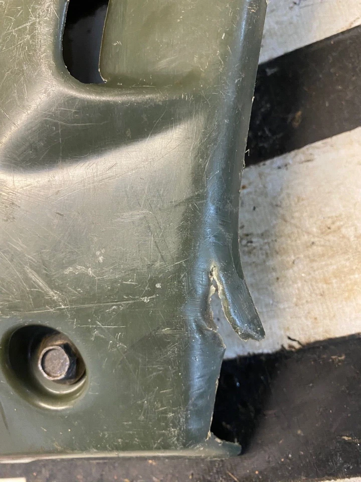 Cubierta del tanque de carrocería lateral derecha verde Honda Foreman TRX 400 450 TRX400 1996-2004 FABRICANTE DE EQUIPOS ORIGINALES Foto 3 de 3