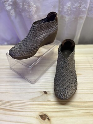 Bernie Mev Gem Bronze Metallic Woven Wedge Bootie Ankle Shoes Women's Size  41/10