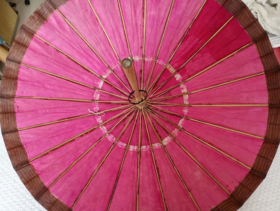 ombrelle asiatique fabrication artisanale.Asie .Laos,Vietnam,Thailande.parasol. - Photo 3/4