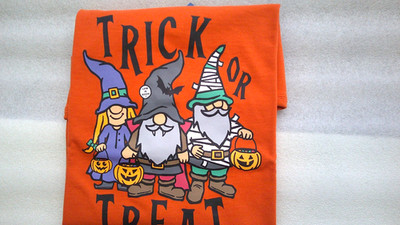 Women's LIFE IS GOOD Trick Or Treat s/s Crusher Tee (LARGE)