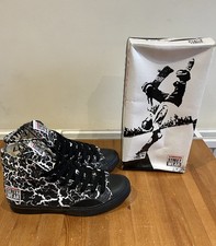 Vision Street Wear Vintage OG Crackle Hi Tops. 80’s. UK 9.