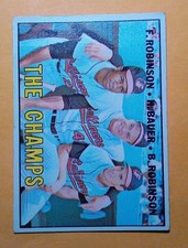 1967 Topps #1 THE CHAMPS Frank Robinson, Hank Bauer, Brooks Robinson