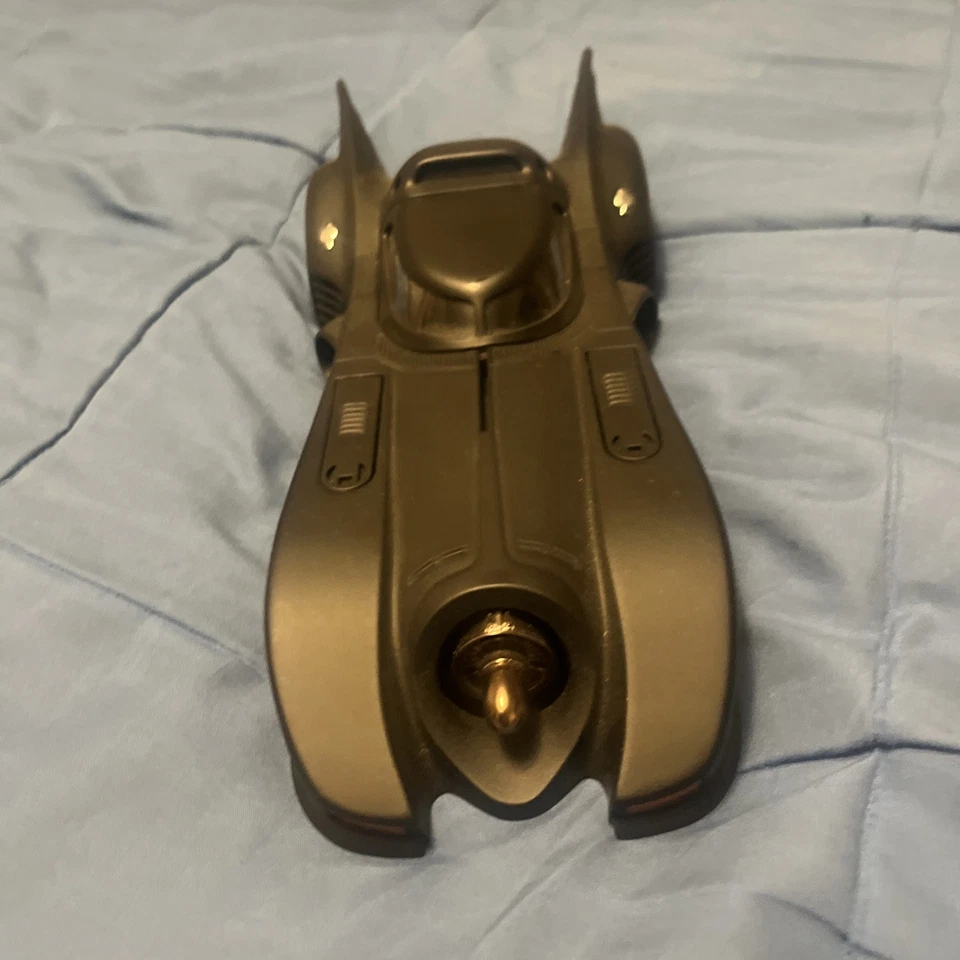 Hot Wheels Elite 1:18 Batman Returns Batmobile - Image 4 of 4