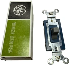 General Electric GE 5935-9G  Gray Toggle Grounding Switch 15A, 120-277V
