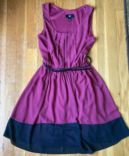 IZ Byer Sleeveless Blouson Fit & Flare Short Dress Sz XS Burgundy/Black Lined