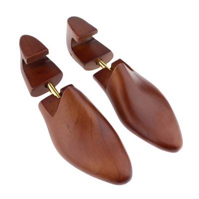 cedar wood shoe stretchers
