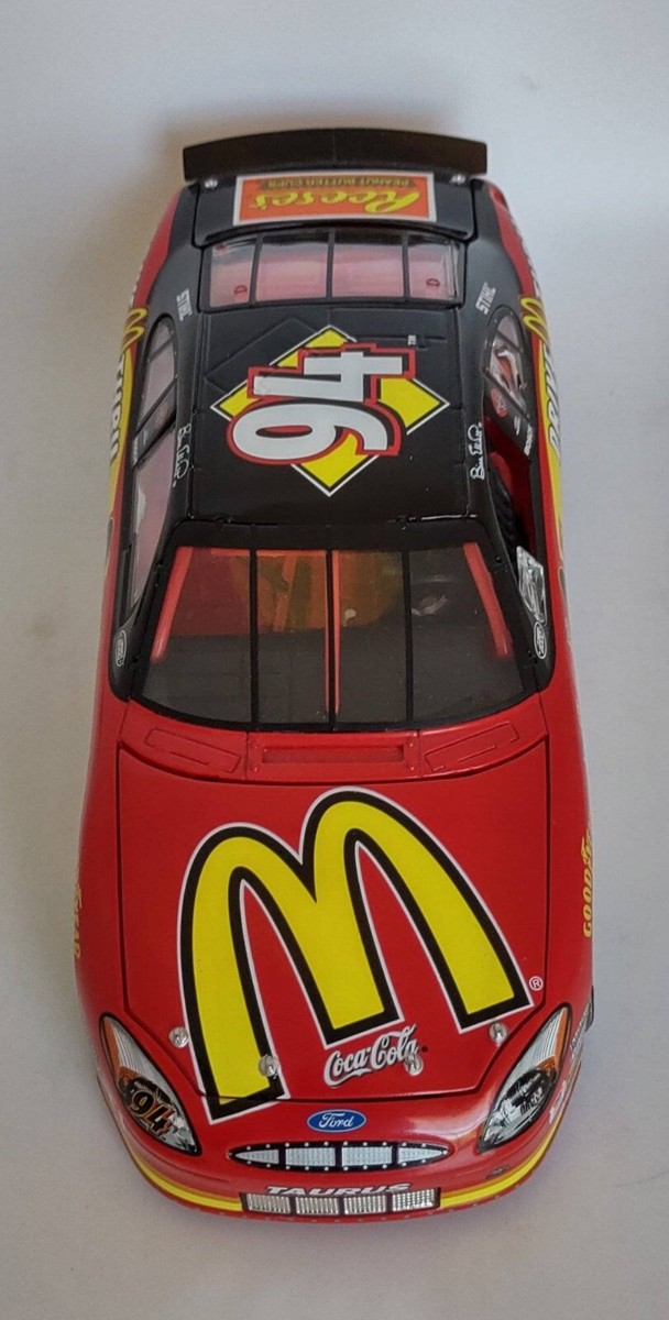 Revell 2000 McDonald's フォード　トーラス NASCAR Revell Bill Elliott 2000 McDonald's Ford Taurus 1:24 scale