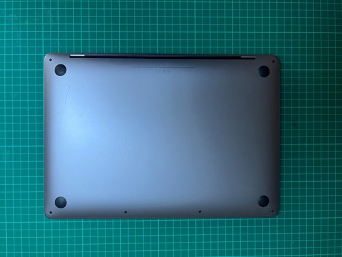 Macbook pro 13 2020 space grey - Zdjęcie 5 z 7