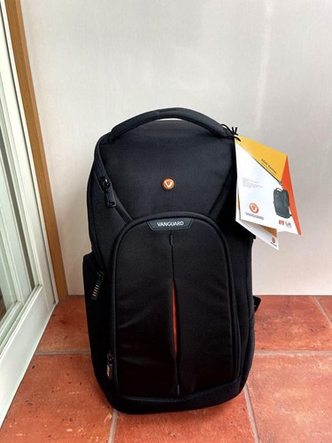 Vanguard 2Go 46 Sling Bag Rucksack 1680D Polyester schwarz gebraucht
