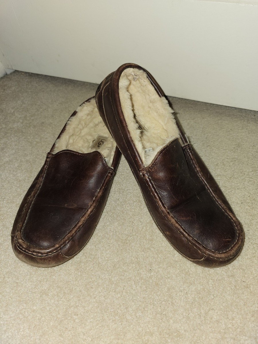 Mens UGGS Brown Leather Fur Lined Slippers S/N 5379 - Sz: 11  display picture 1