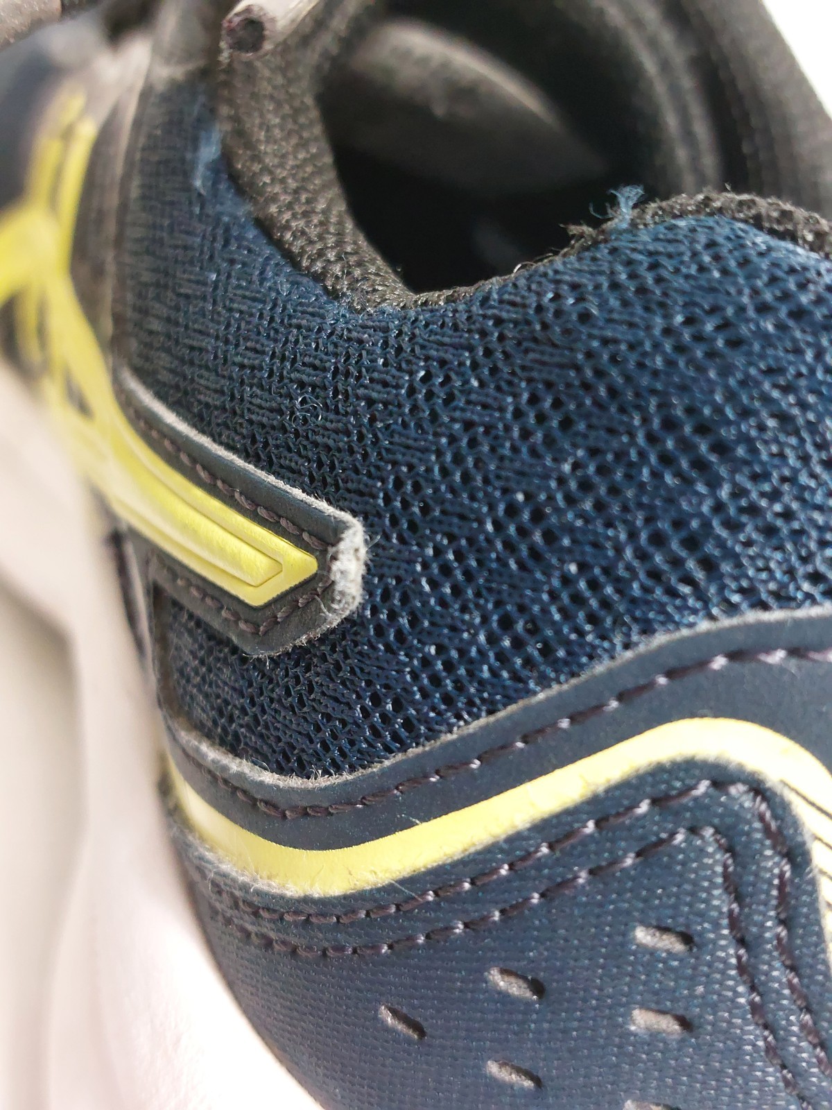 Unisex Kid's Jolt 3 GS Grade School Asics Blue Yellow Sneakers Running Size 7 thumbnail 15