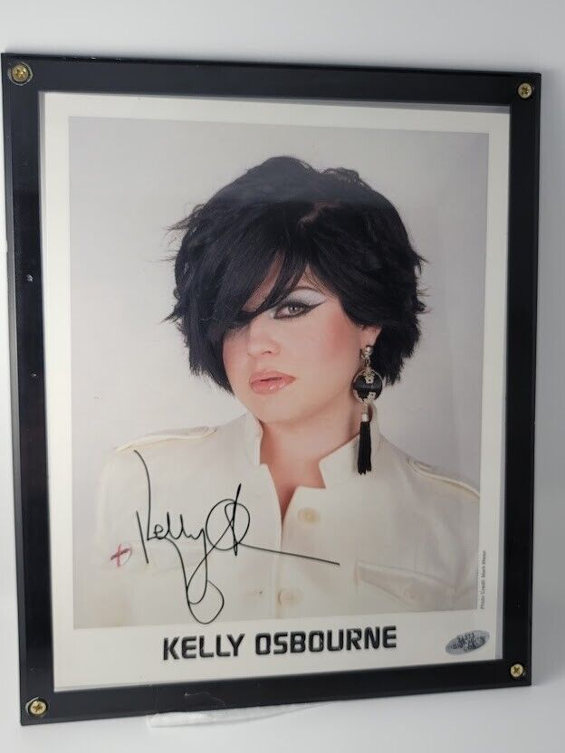 Sharon Osbourne Signed 8x10 Photo COA Autographed Ozzy Wife STAR Sharon Osbourne Signed 8x10 Photo COA Autographed Ozzy Wife STAR