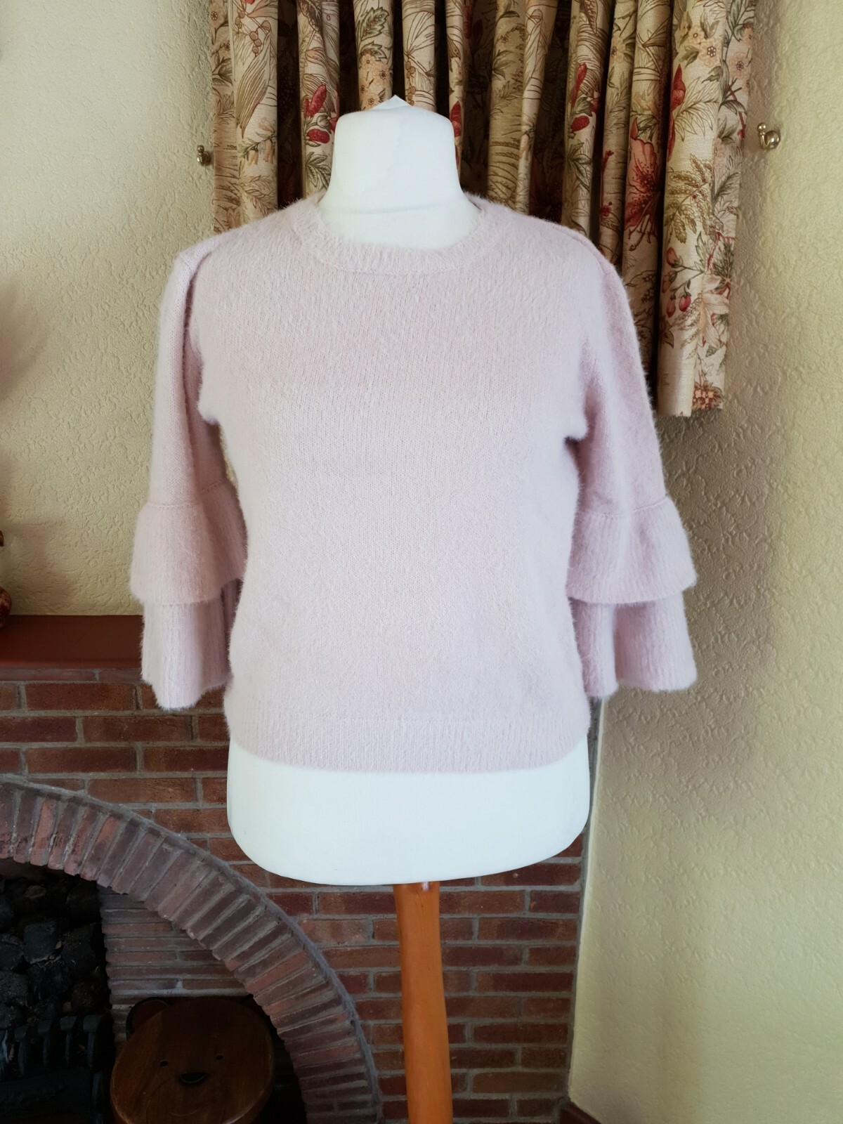 LADIES NUDE FLUFFY EYELEASH FRILL SLEEVE JUMPER - PRIMARK - M - 12 14 16
