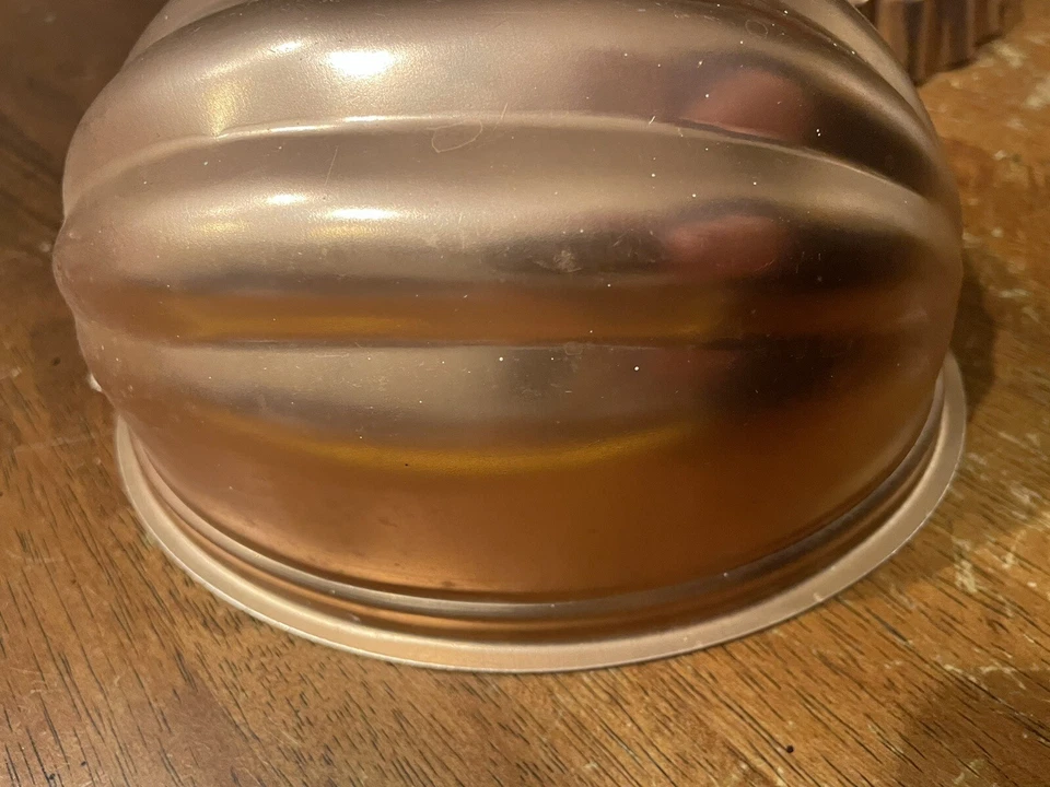 Set of 2 -EASTER Copper Jello  Molds Kitchen Farmhouse Vintage Egg Shape - Image 4 of 4