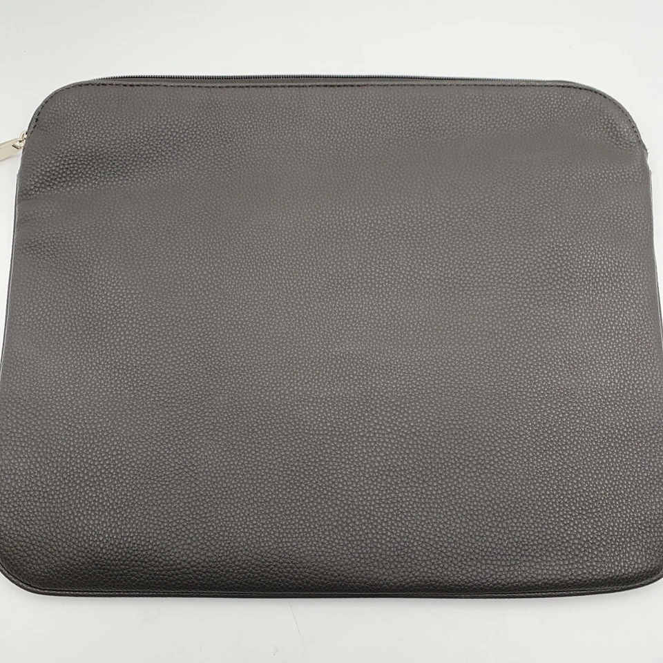 Funda para portátil Thirty-One gris joya bordada rosa mamá elefante y becerro Foto 4 de 4