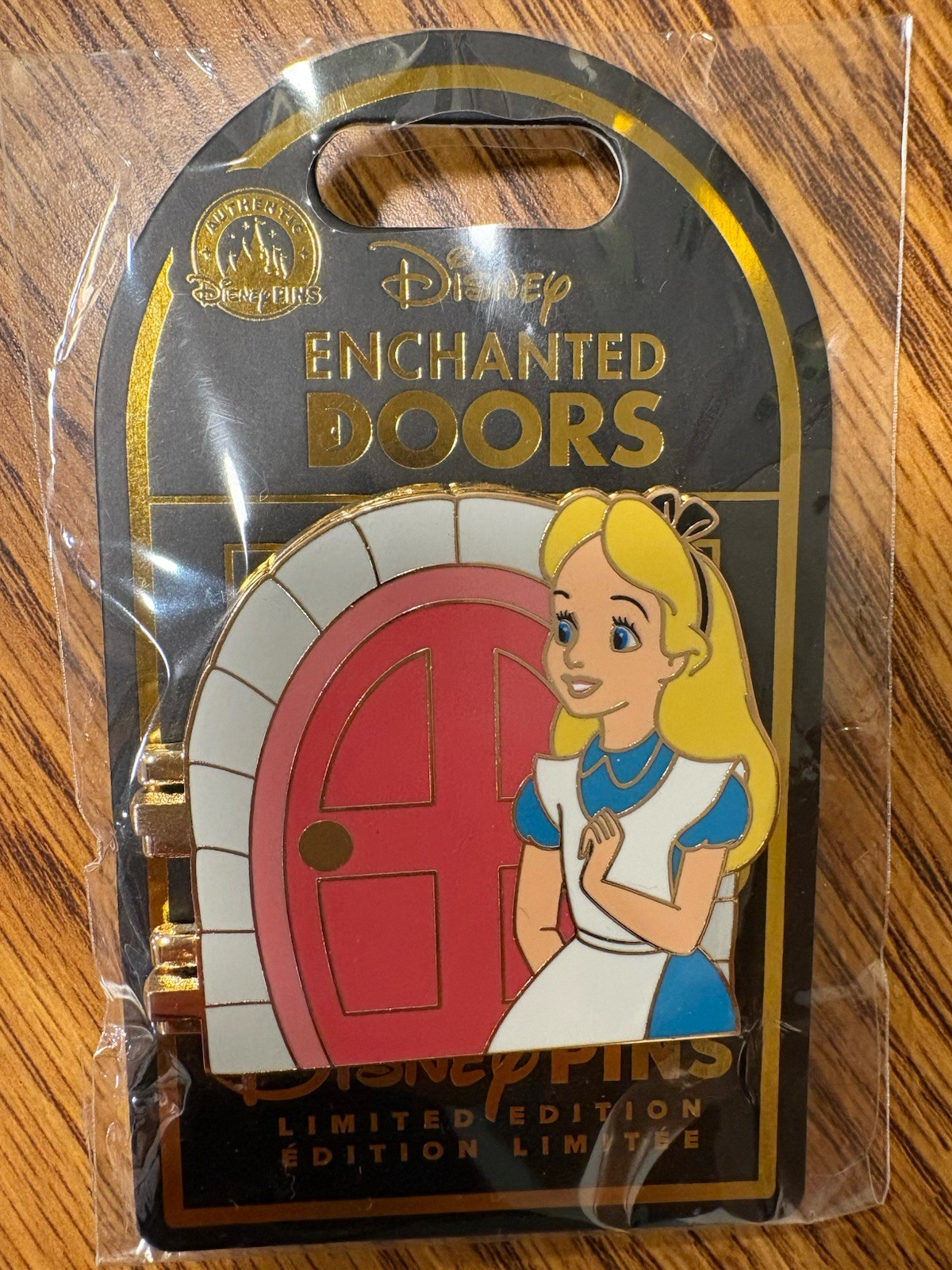 Disney Enchanted Doors Alice and White Rabbit Hinged Pin LE of 3,400 - NEW
