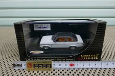24800 Ford Escort MKII Ghia Diamond White VITESSE Diecast Car