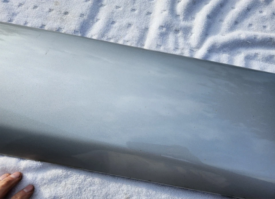 Toyota 4Runner 2003-2009 puerta delantera derecha pasajero molde revestimiento plateado OEM Foto 4 de 4