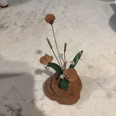 Vintage MCM Cherokee Rose Rock Sculpture Art Cattails 1978 Timberlake Studios