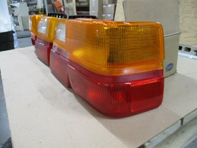 LUZ TRASERA AUDI 100 200 5000 DERECHA IZQUIERDA HELLA 9EL126339 84 85 86 87 88 89 90 91 NOS Foto 3 de 4