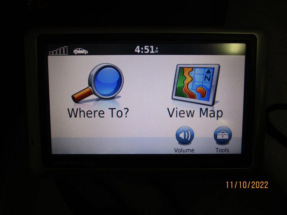 Garmin GPS Nuvi 1450LMT Bundle with Original Box Charger - Image 2 of 4