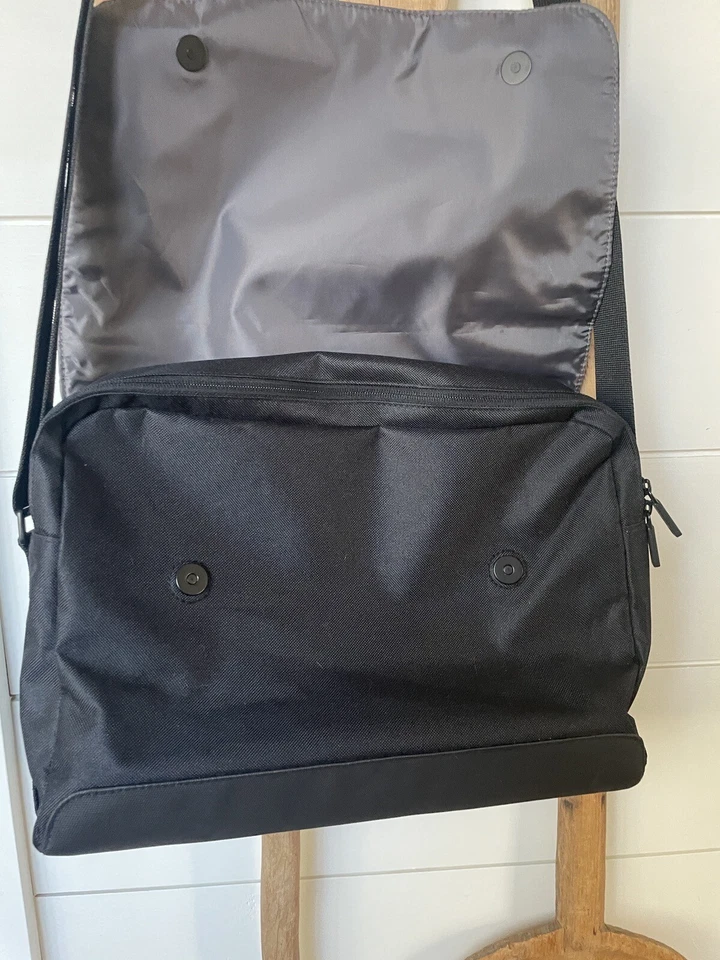 Moleskine Nomad Messenger Laptop Notebook Bolso Negro Italia Foto 3 de 4