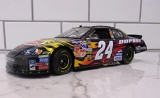 Jeff Gordon #24 Dupont Foose Custom Design 2006 Monte Carlo 1:24 Diecast NASCAR 