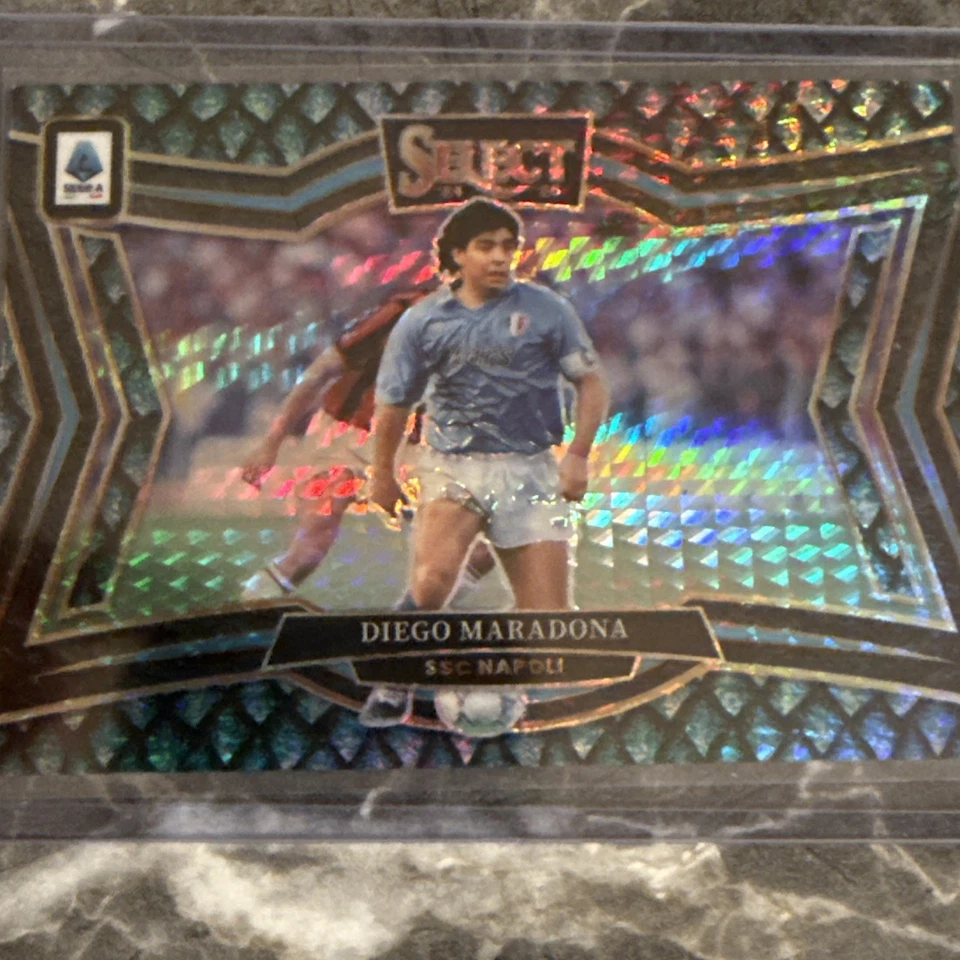 Dragón de Jade Panini Select 2024-25 🐉 Escala #/18🔥 Diego Maradona Napoli Foto 2 de 4
