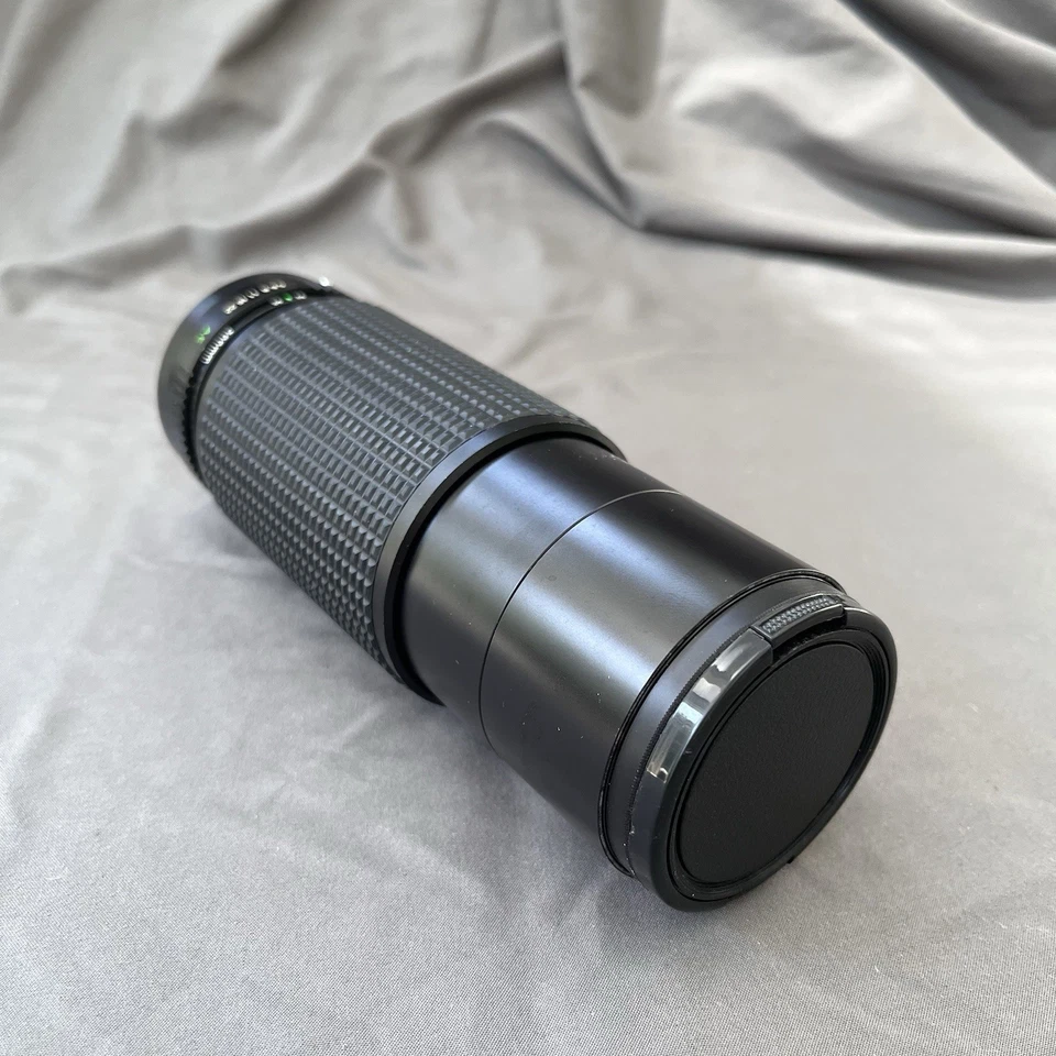 Sakar Manual Zoom 75-300mm Lens w/EITAR 55mm Polarizing filter Macro NO.K8800889 - Image 3 of 4