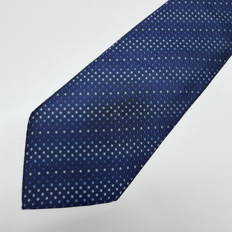 Corbata reciente a lunares Hermes para hombre azul marino sarga seda 3 5/8" (W) x 59" (L) usada en excelente estado Foto 3 de 4