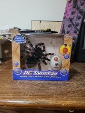 Uncle Milton RC Tarantula Remote Control Spider Light Up Eyes Crawling Action