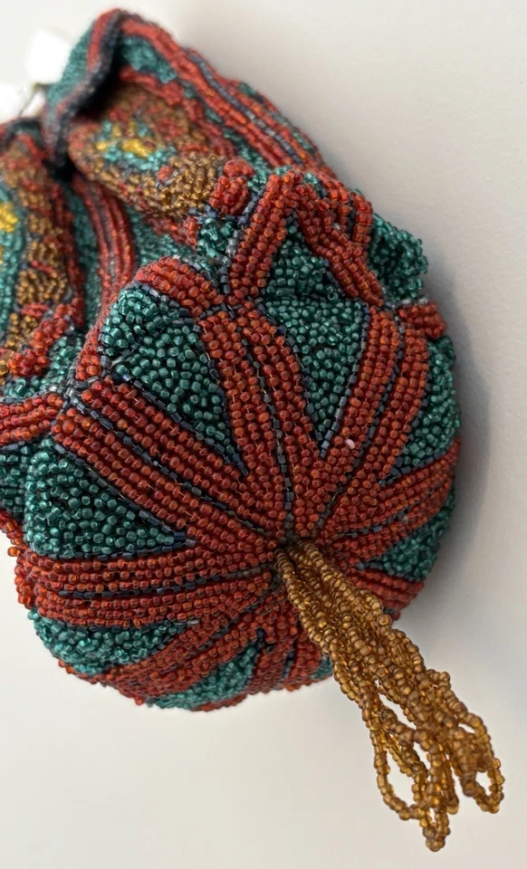 Antique 1910-20s Victorian Beaded Drawstring Purse Art Deco Silk Lined Hand Bag - Image 2 of 4