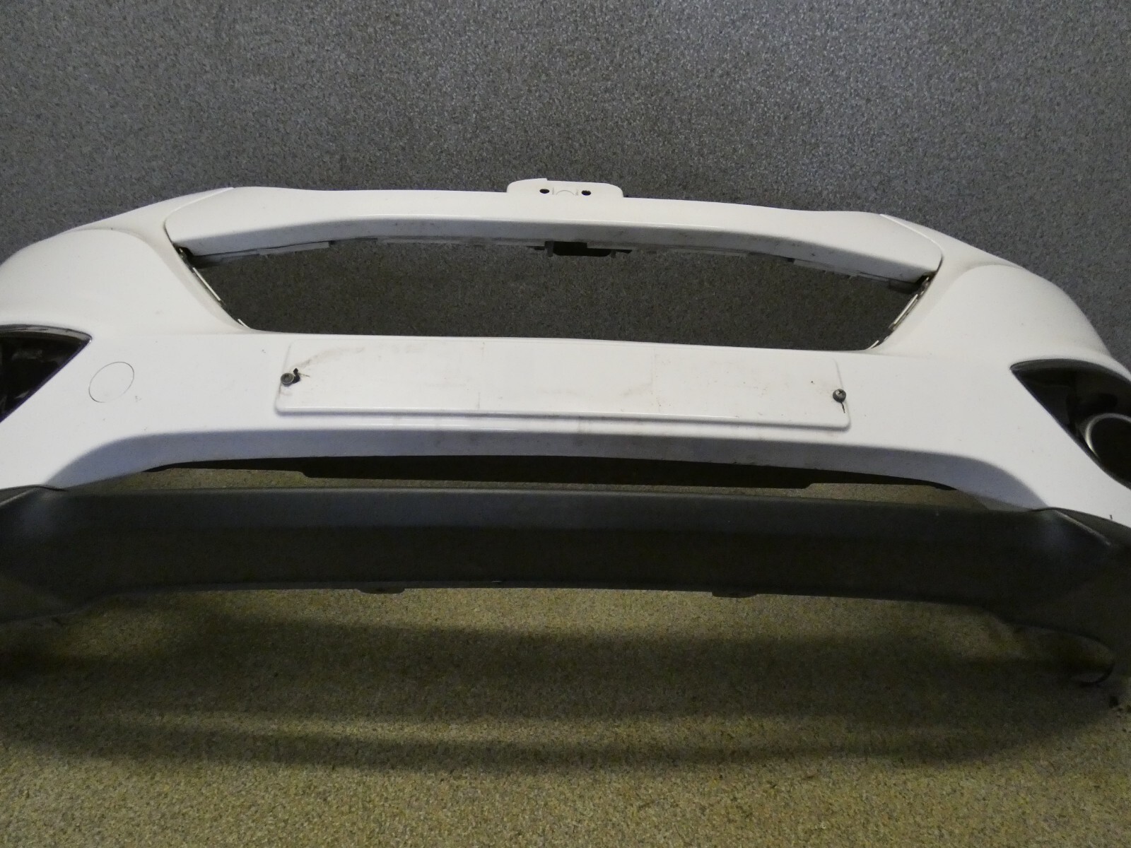 Stoßstange V vorne Weiß TCW 86511-2Y000 def Hyundai ix35 2.0 CRDI 