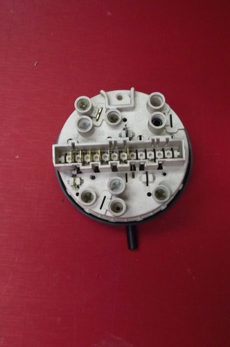Waschmaschine Bosch WFF200LGB/01 Druckschalter