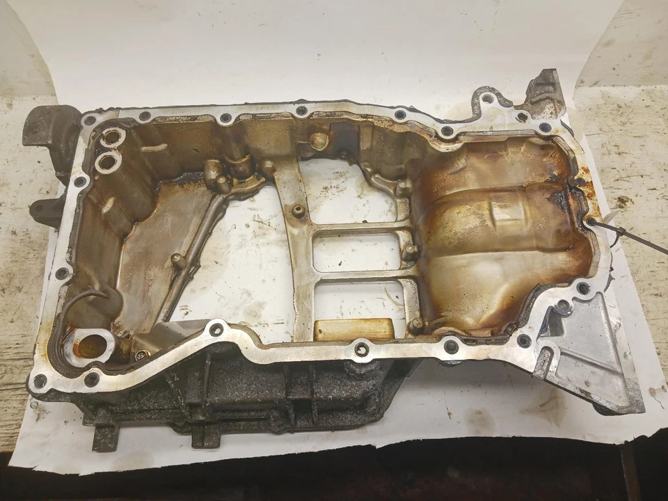 '14-'20 NISSAN ROGUE upper Oil Pan 2.5L Korea built OEM 6 Month Warranty! - Image 2 of 4