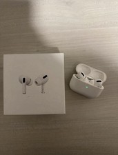 Apple AirPods Pro con Custodia di Ricarica senza Fili - Bianco