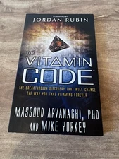 The Vitamin Code by Massoud Arvanaghi & Mike Yorkey 2008 Paperback
