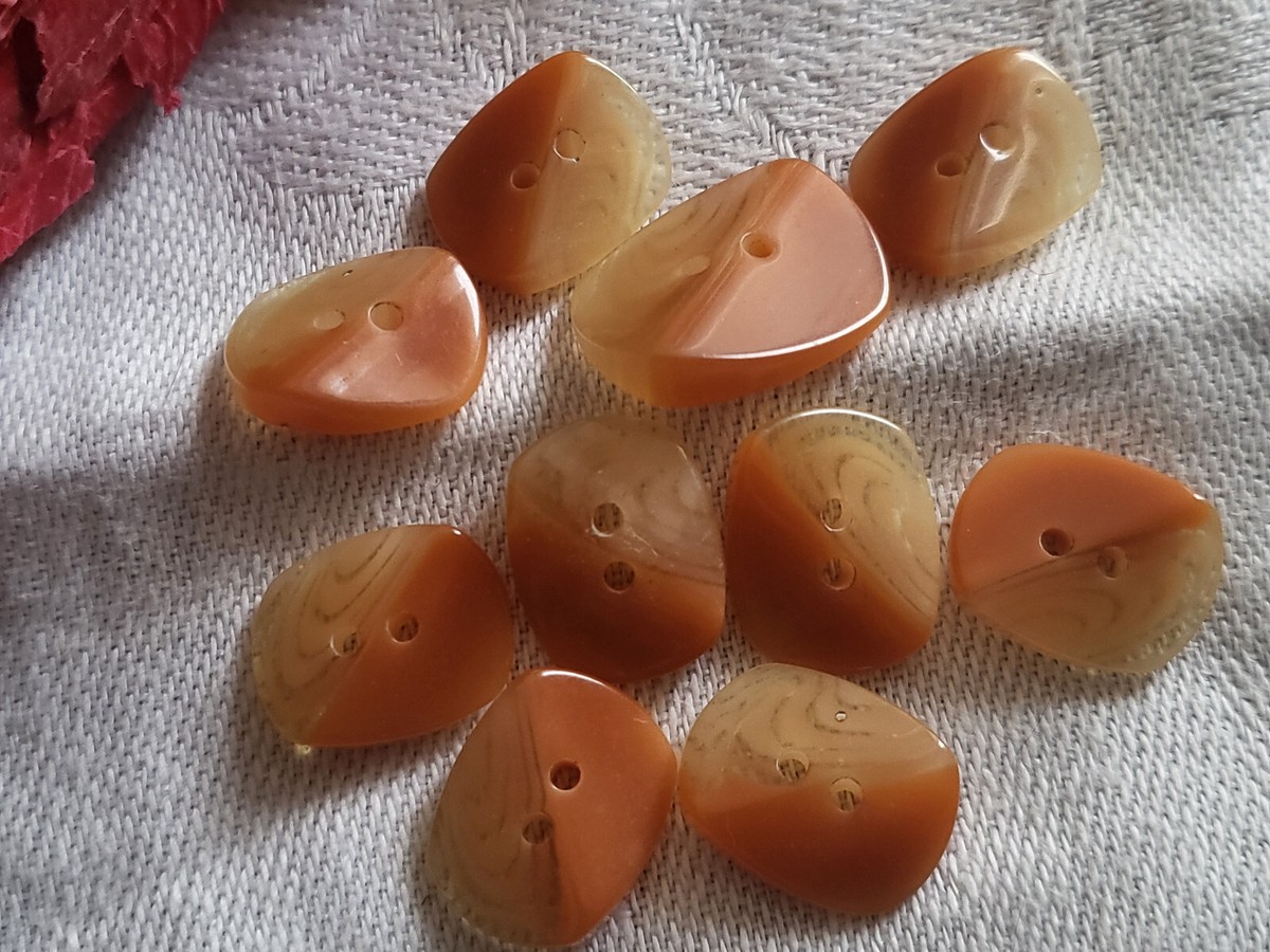 Lot De 15 Mini Boutons Vintage Orange Pêche 1,1 Cm - Occasion France
