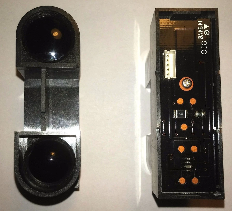 Sharp 2Y0A700 F 100 - 550 cm Analog Long Distance Measuring IR Sensor Proximity - Image 2 of 3