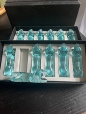 Porte-couteaux basset Hound en verre bleu vintage